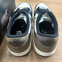 Load image into Gallery viewer, Jordan Mocha Low 1s Size 8.5
