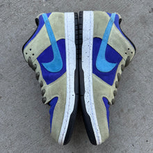 Load image into Gallery viewer, Nike ACG Celadon SB Low Dunks Size 9
