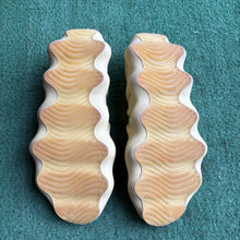 Load image into Gallery viewer, Yeezy Sulfur 450s Size 10

