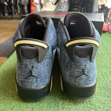 Load image into Gallery viewer, Jordan Denim 6s Size 12
