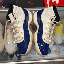 Load image into Gallery viewer, Jordan Rare Air 11s Size 12.5
