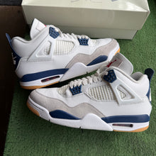 Load image into Gallery viewer, Jordan SB Navy 4s Size 11
