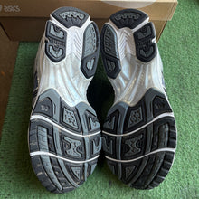 Load image into Gallery viewer, ASICS Metropolis Jasper Green Gel-Kayano 14s Size 9
