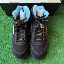 Load image into Gallery viewer, Jordan University Blue 5s Size 12
