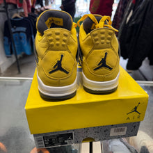 Load image into Gallery viewer, Jordan Lightning 4s Size 8.5
