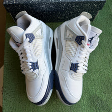 Load image into Gallery viewer, Jordan Midnight Navy 4s Size 9.5
