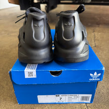 Load image into Gallery viewer, Adidas Black Adifoam Climacools Size 7Y
