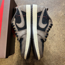 Load image into Gallery viewer, Jordan Travis Scott 1 Lows Size 10.5
