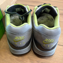Load image into Gallery viewer, Nike HUF Air Max 1s Size 10
