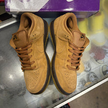 Load image into Gallery viewer, Nike Wheat Low Dunks Size 10.5
