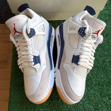 Load image into Gallery viewer, Jordan SB Navy 4s Size 9.5
