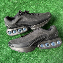 Load image into Gallery viewer, Nike Air Max DNs Size 14
