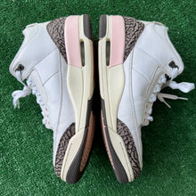 Load image into Gallery viewer, Jordan Neapolitan 3s Size 11.5W/10M
