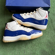 Load image into Gallery viewer, Jordan Rare Air 11s Size 9
