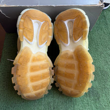 Load image into Gallery viewer, Balenciaga Tracks Size 41
