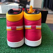 Load image into Gallery viewer, Jordan Fusion Red 1s Size 9.5
