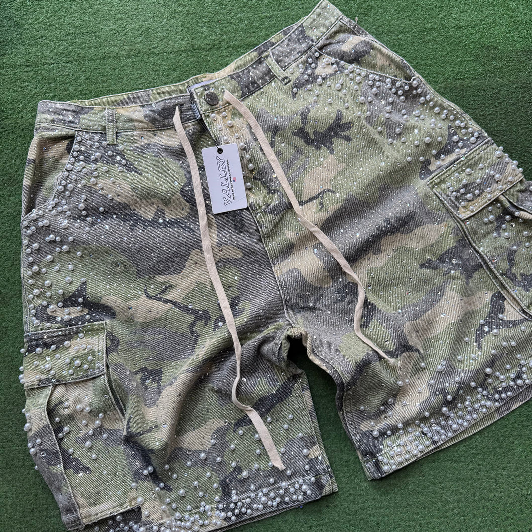 Vale Camo Shorts