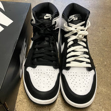 Load image into Gallery viewer, Jordan Black and White 1s Size 10
