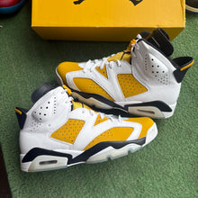 Load image into Gallery viewer, Jordan Ochre 6s Size 9.5
