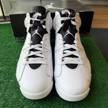 Load image into Gallery viewer, Jordan Oreo 6s Size 12
