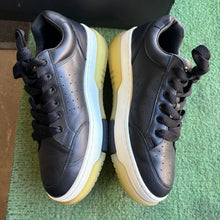 Load image into Gallery viewer, Amiri Low Sneakers Size 43
