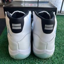 Load image into Gallery viewer, Jordan Legend Blue 11s Size 12.5
