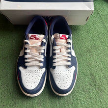 Load image into Gallery viewer, Jordan Howard University Low 1s Size 8.5
