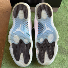 Load image into Gallery viewer, Jordan Legend Blue 11s Size 13
