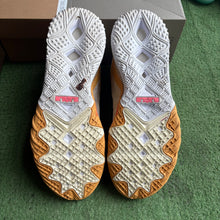 Load image into Gallery viewer, Nike LeBron Mimi Plange Low 18s Size 11.5
