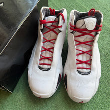 Load image into Gallery viewer, Jordan White Varsity Red 21s Size 11

