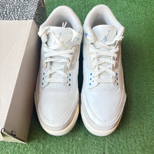 Load image into Gallery viewer, Jordan Lucky Shorts 3s Size 11
