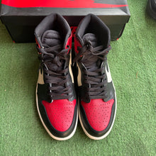 Load image into Gallery viewer, Jordan Bred Toe 1s Size 11
