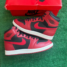 Load image into Gallery viewer, Jordan Varsity Red 85 1s Size 8.5
