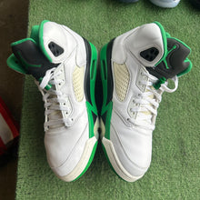 Load image into Gallery viewer, Jordan Lucky Green 5s Size 12W/10.5M
