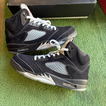 Load image into Gallery viewer, Jordan Reimagined Metallic 5s Size 11.5
