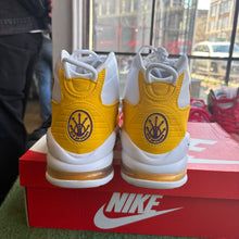 Load image into Gallery viewer, Nike Laker Air Max Uptempo 95s Size 10
