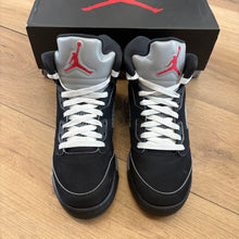 Load image into Gallery viewer, Jordan Reimagined Metallic 5s Size 6.5Y
