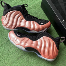 Load image into Gallery viewer, Nike Rust Pink Foamposites Size 13
