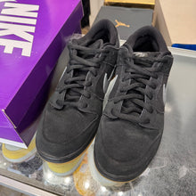Load image into Gallery viewer, Nike SB Fog Low Dunks Size 12
