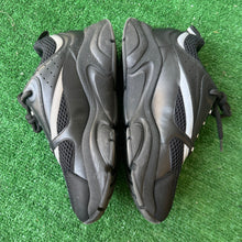 Load image into Gallery viewer, Dior B22s Size 42
