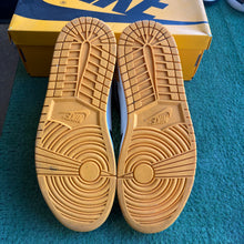 Load image into Gallery viewer, Jordan Taxi 1s Size 10.5
