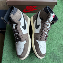 Load image into Gallery viewer, Jordan Travis Scott Mocha High 1s Size 11
