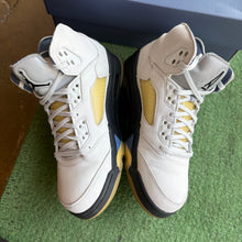 Load image into Gallery viewer, Jordan A Ma Maniere Dawn 5s Size 9W/7.5M
