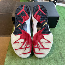 Load image into Gallery viewer, Nike Kobe Gold Medal Protro 4s Size 12
