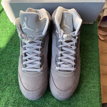 Load image into Gallery viewer, Jordan Wolf Grey 5s Size 12
