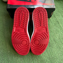 Load image into Gallery viewer, Jordan Patent Bred 1s Size 8.5
