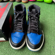 Load image into Gallery viewer, Jordan Royal 1s Size 9.5
