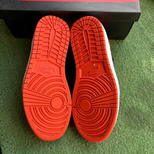 Load image into Gallery viewer, Jordan Starfish Low 1s Size 10.5
