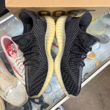 Load image into Gallery viewer, Yeezy Carbon V2 350s Size 9
