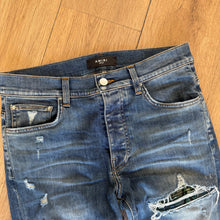 Load image into Gallery viewer, Amiri Denim Size 32
